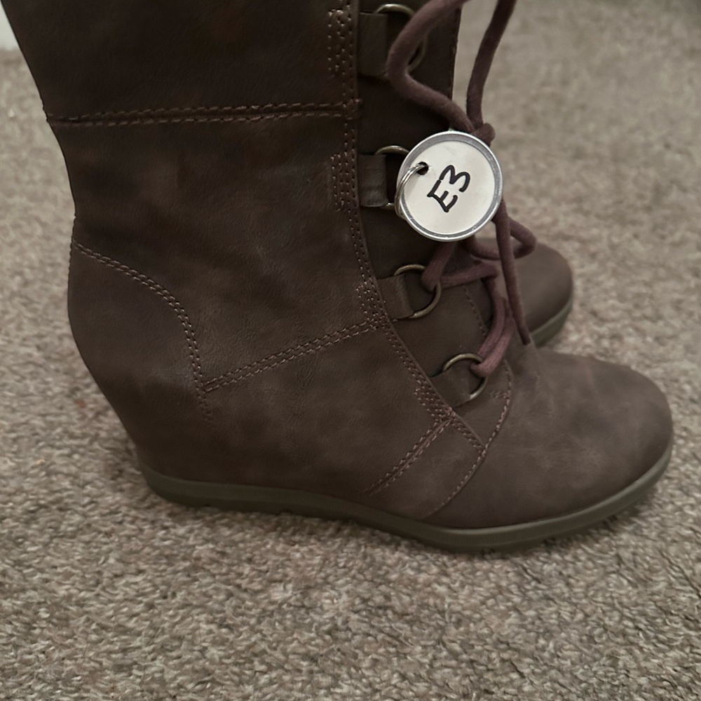 Woman’s Sonoma Boots